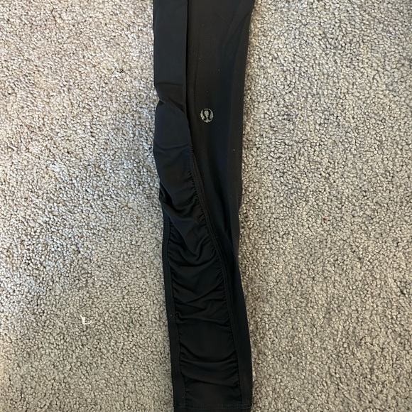 Lululemon women’s leggings - Picture 5 of 5